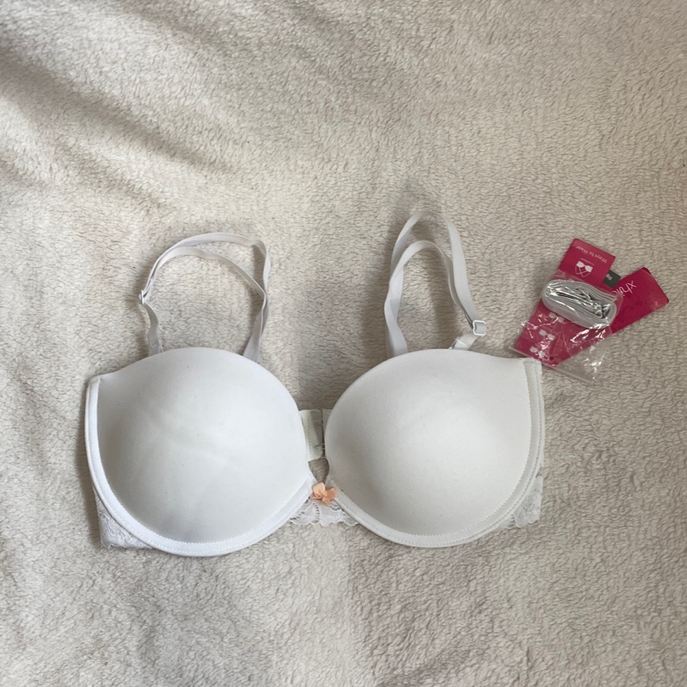 Exhilaration convertible, strapless bra size 34D